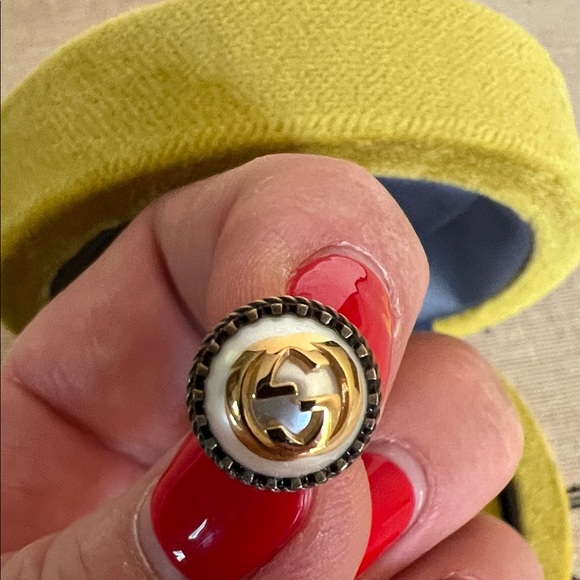 Gucci Gold and White Pearl Earrings - Picture 5 of 10